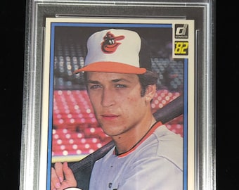 1982 Donruss  - Cal Ripken #405  Rookie Card - Professionally Graded   PSA  9 -  REG-199  Halll of Famer !    lot # 139