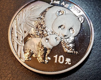 2004 China Panda BU   1  ounce 999 silver lot  #1325