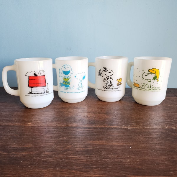 Vintage Snoopy Milk Glass Mugs Anchor Hocking