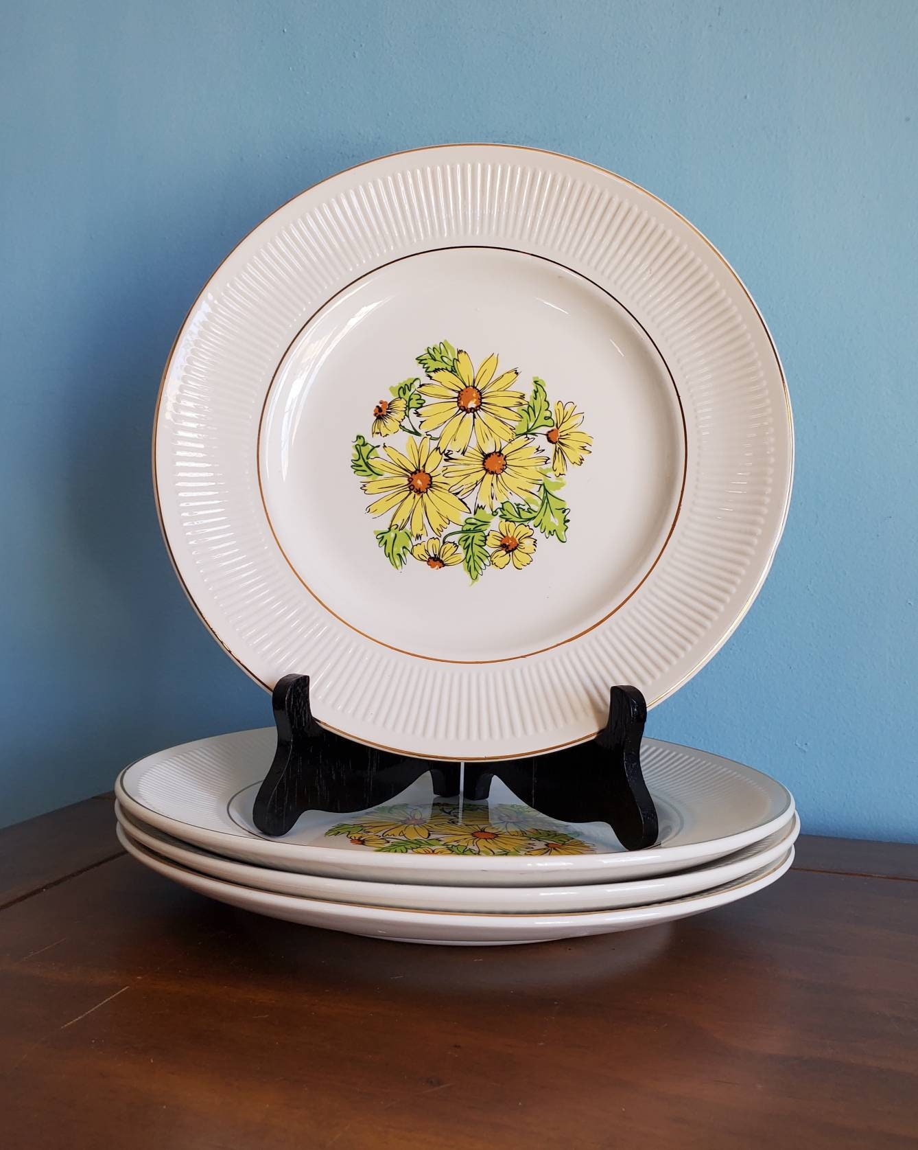 staffordshire England希少ヴィンテージモデル Vintage Summertime Daisy Dinner Plates by Staffordshire England - Etsy