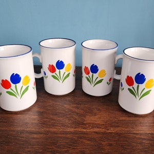 Vintage Tulip Tyme Coffee Mug Set of Four Floral Cups