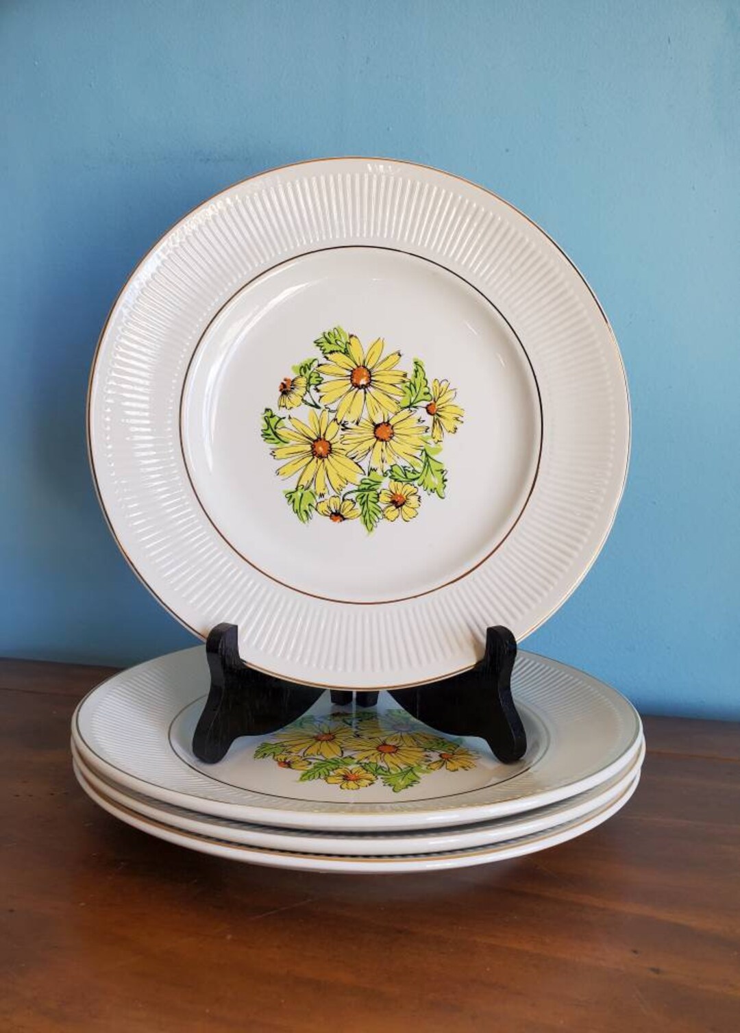staffordshire England希少ヴィンテージモデル Vintage Summertime Daisy Dinner Plates by Staffordshire England - Etsy