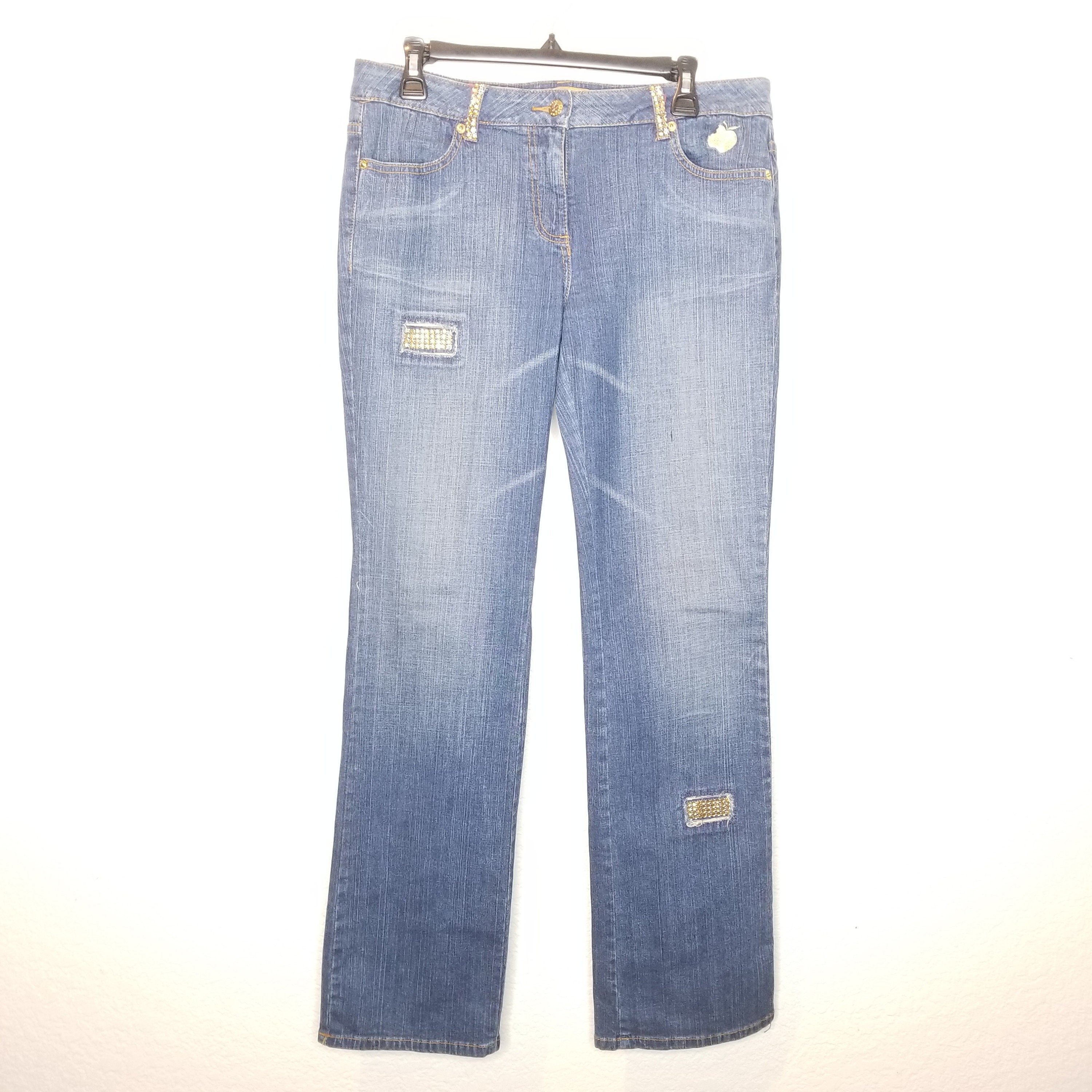 Apple cut cheap jeans
