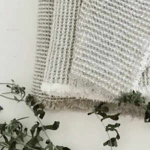 Rustikale Fransen Badematte aus reinem Leinen mit Waffelmuster, Duschmatte, weiche Badematte, Naturteppich