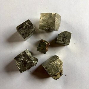 Pyrite cubes, 0.9 kg (26.67 Euro/kg), Spain, fool&#39;s gold, fool&#39;s gold