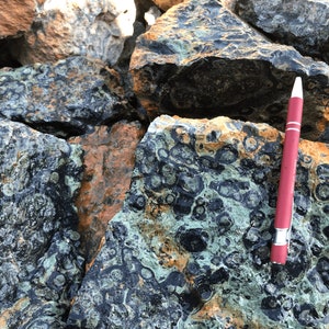 Kambamba/ Kabamba Jasper, 0,9 kg, aus Madagaskar, Crocodile Jasper
