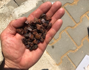 Zircon (Hyacinth), 100 g (0.14 Euro/g) rare crystals from Tanzania