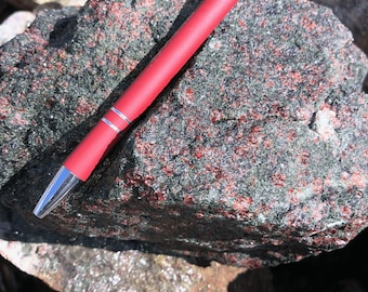 Eclogite red/black/green, 0.9 kg (22.17 Euro/kg), 1-3 pieces, Norway