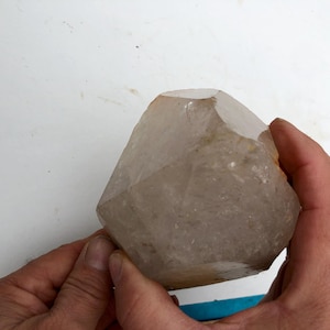 Rock crystals, 1.1 kg, a unique specimen from Zambia, beautiful clear and translucent rock crystal specimens