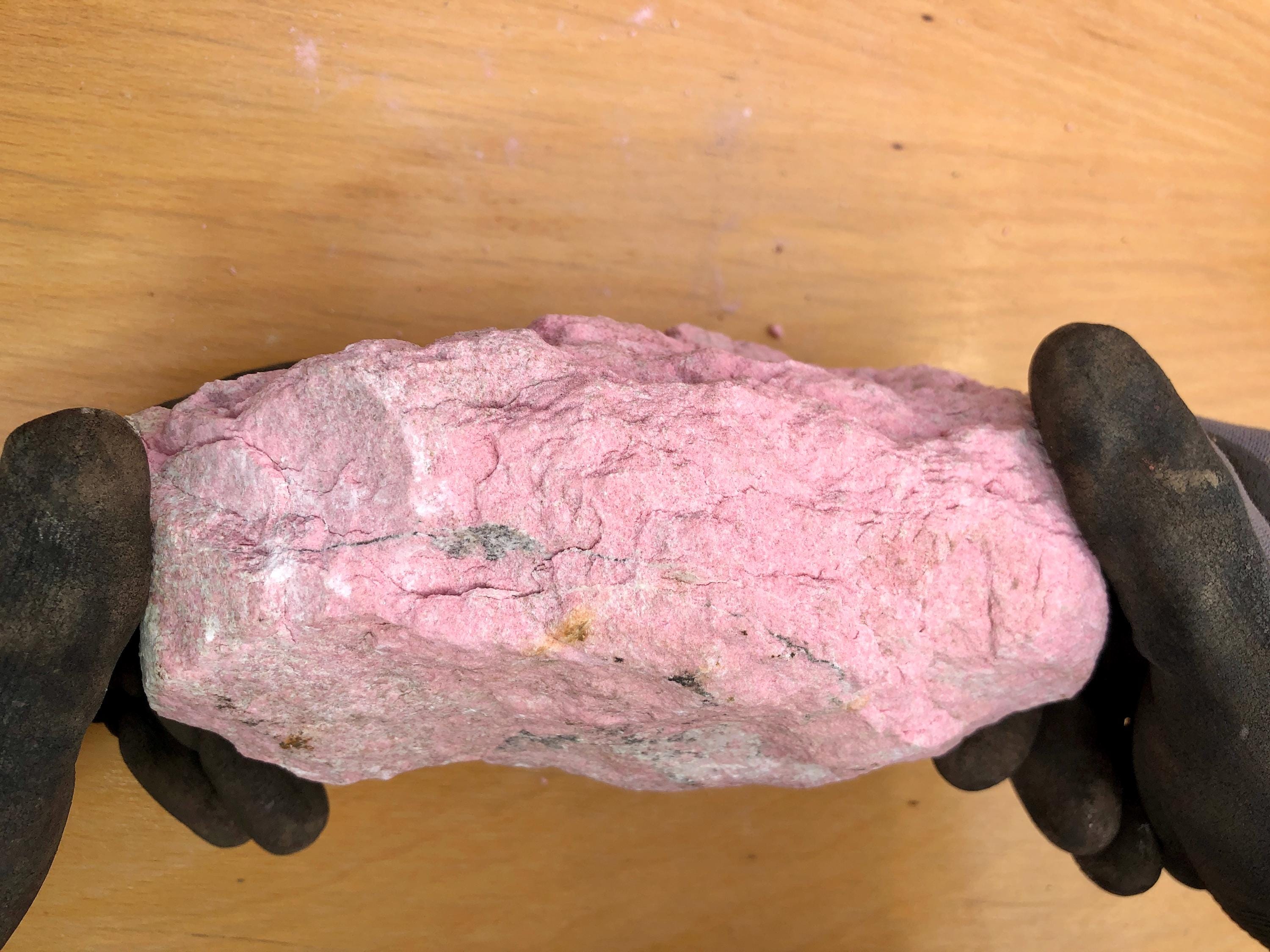 Thulite, Pink 2.44 Kg (23.77 Euro/kg), Rarity From Norway, Thulite