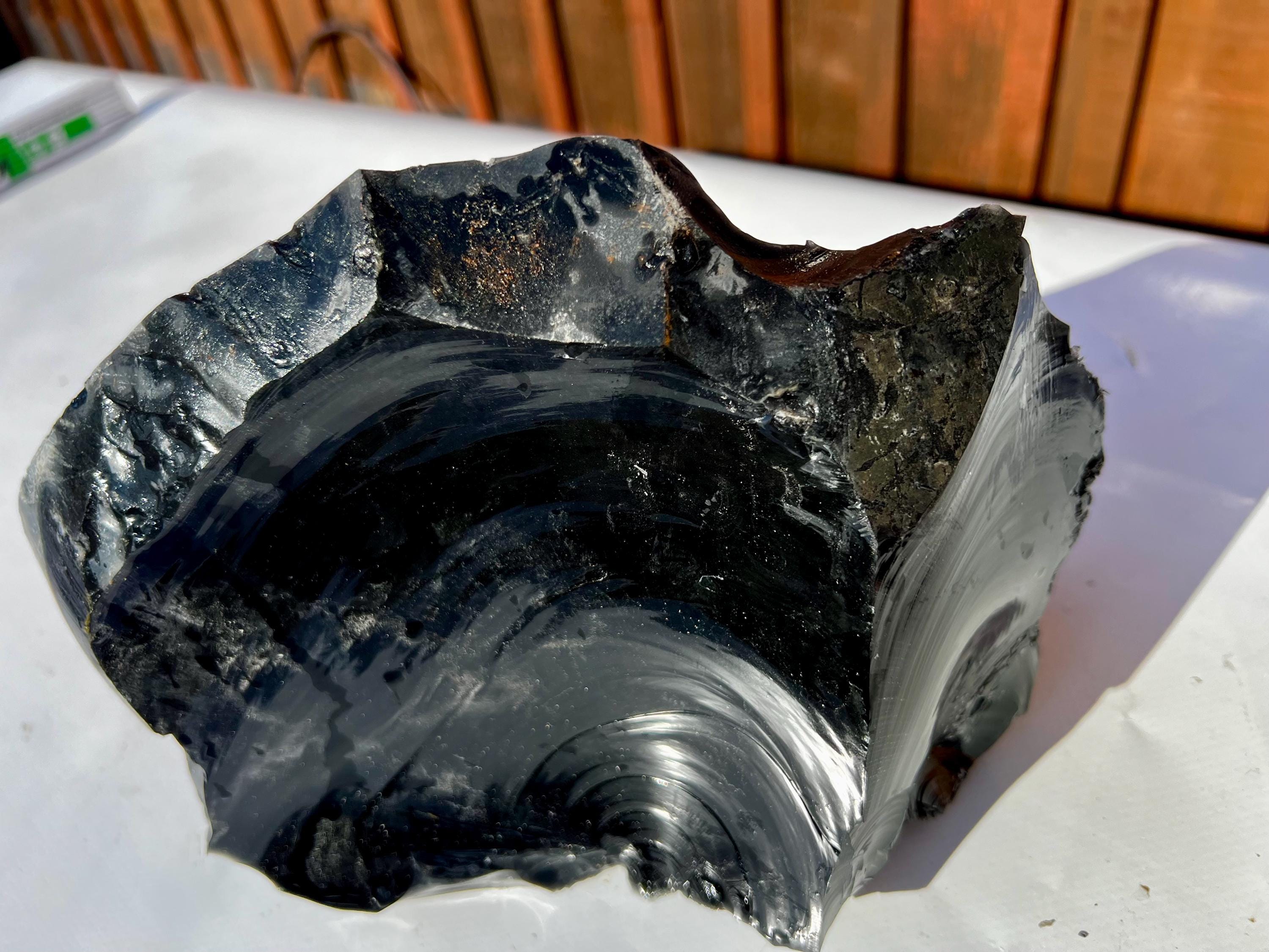 Boîte Ronde En Obsidienne Noire – Fabriquée à La Main En Arménie – Avec Couvercle