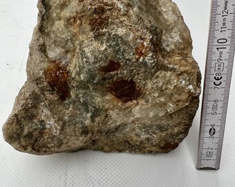 Scheelite 2,000 g (0.03 Euro/g) solid crystal with light blue SW-UV fluorescence, unique piece for collection and effect from Portugal