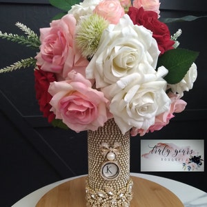 Bouquet holder, wedding bouquet holder, brides bouquet