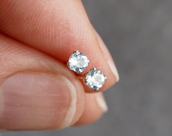 925 Sterling Silver 3mm Round Sky Blue Topaz Stud Earrings