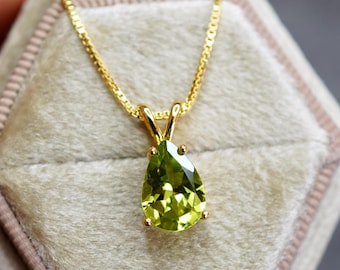 Natural Peridot Pear Teardrop 2 Carat Gold Vermeil Pendant Necklace Gift Boxed