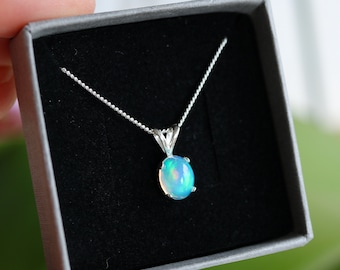 Dainty Ethiopian Welo Opal Oval 925 Sterling Silver Pendant Necklace Layering Jewellery Gift Boxed