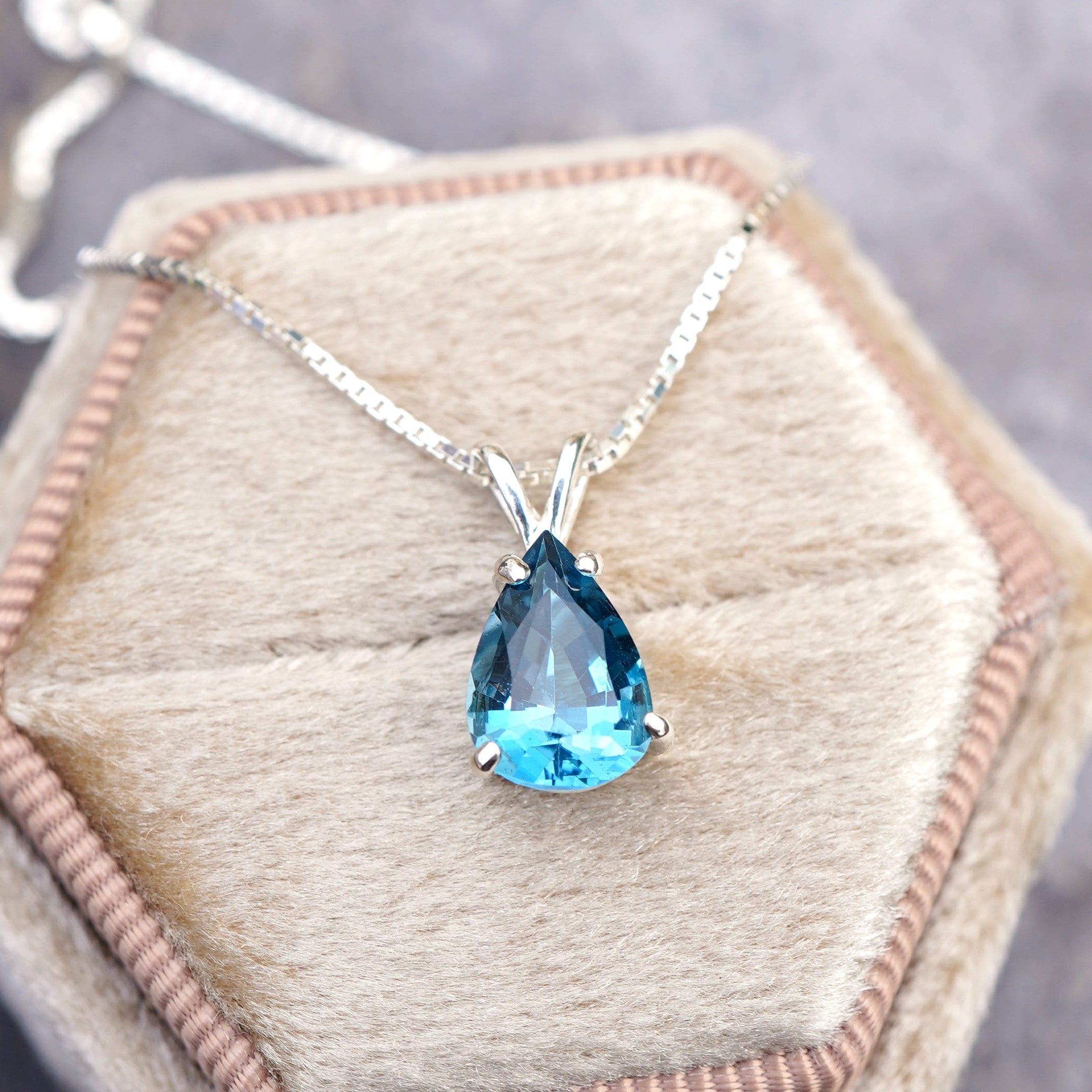 Gem Stone King 925 Sterling Silver London Blue Topaz Jewelry Set – 7.44 Cttw Emerald Cut Pendant & Earrings, 18-Inch Chain – December Birthstone Gift For Women - View #7