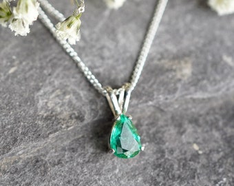 Small Dainty Natural Zambian Emerald 7x5mm pear 925 Sterling Silver Pendant Necklace Gift Boxed