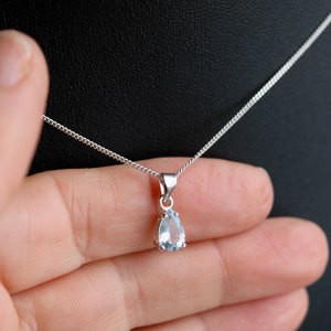 Natural Aquamarine 925 Sterling Silver Pear shaped Pendant Necklace Gemstone Jewellery Gift Boxed