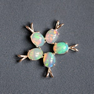 Natural Ethiopian Welo Opal 7x9 mm 925 Sterling Silver Pendant Necklace Gift Boxed