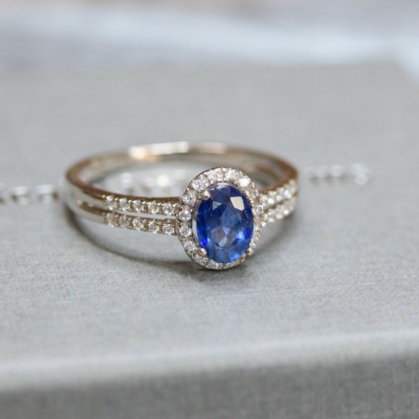 Natural Blue Sapphire 925 Sterling Silver Oval Solitaire Ring UK Size R
