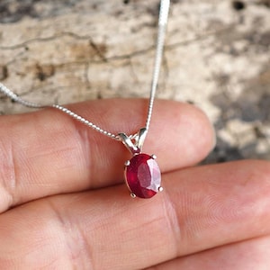 Natural Ruby Sterling Silver Oval Pendant Necklace Gemstone Jewellery Gift Boxed