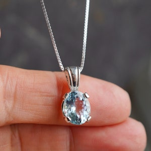 Natural Oval Aquamarine 925 Sterling Silver Pendant Necklace Gift Boxed