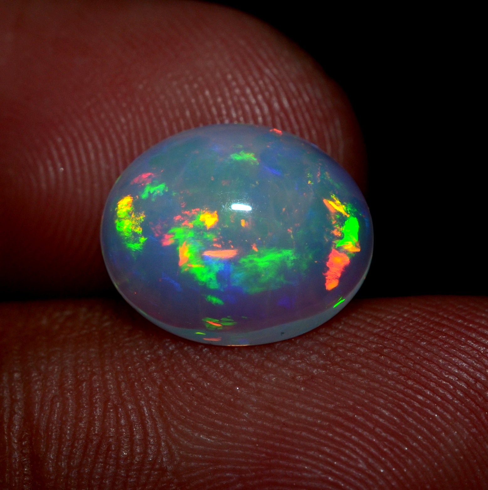 Flashes of Colour 2mm Round Cabochon Gem Gemstone Natural Opal White 