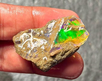 Opal Oil Rough Opal Rock Raw Mineral Green Fire Play Opal Rough Healing Crystal 46.8 Cts, Use Pendant Jewelry Gemstone Rough