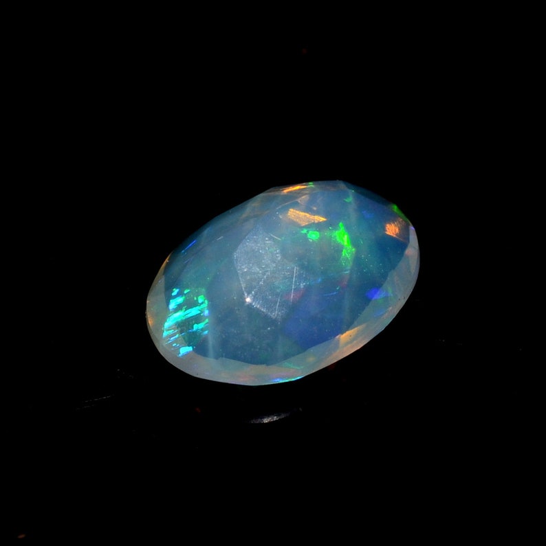 Ethiopian Opal Faceted Faceted loose gemstone welo fire Opal 7.5x10x4 Natural Ethiopian Opal Cut Ethiopian White Opal