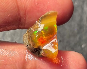 Brown Opal Fire Play Opal Oil Raw Crystal Welo Opal Natural Opal 11.6 Ct, Opal Healing Crystal Stone 20x15x11 MM, Unpolished Stone