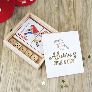 Jeu de cartes à jouer personnalisé et jeu de dés en bois avec boîte écologique, remplisseur de bas de Noël pour enfants, soirée de jeux, fête, jeux de cartes