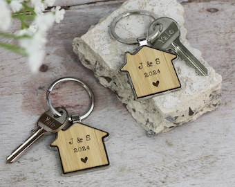 Personalised House Shaped Keyrings, Set of 2 Housewarming Gift, New Home, His & Hers, Gifts for Homeowner, Moving House, Couples Keyrings