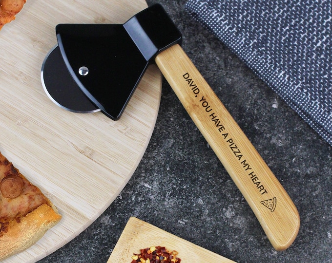 Pizza Cutter Personalised Pizza Wheel Axe Slicer, Father's Day Gift, Wood 5th Anniversary, Funny Pizzeria Slicer, Pizza Lover Gifts Him