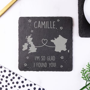 Montaña rusa cuadrada personalizada 'I'm So Glad I Found You', relación a larga distancia, regalo de San Valentín para él / ella - cualquier país