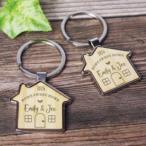 Llavero para parejas Home Sweet Home, llavero personalizado para calentar la casa, juego de 2 regalos para mudanzas, llaveros para el nuevo hogar, propietario de su casa y de ella Set of 2 Keyrings