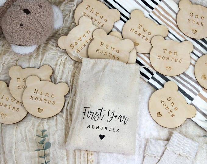 Bear Shaped Baby Milestone Discs, Newborn Photo Props, Baby Shower Gift, Monthly Age Milestone Disc, Wooden 12 Month Set, New Parent Gift