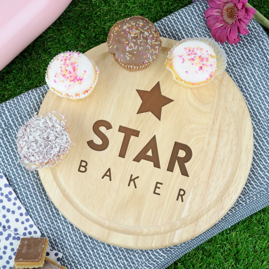 Engraved Wooden Chopping Board 'Star Baker' Cutting / Etsy 日本