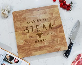 Personalisiertes Master of Steak Schneidebrett | Gravierter Holzblock | Grill Geschenk für Papa | Großes Hirnholz Schneidebrett für Ihn