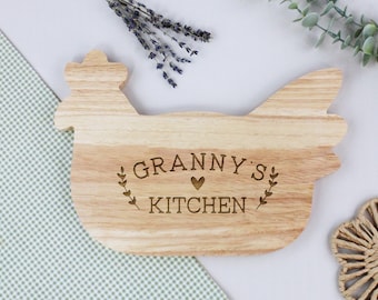 Personalised Chicken Shaped Grandma’s Kitchen Board, Mother's Day Gifts, Birthday Gifts for Grandma, Wood Chopping Board, Kitchen Décor