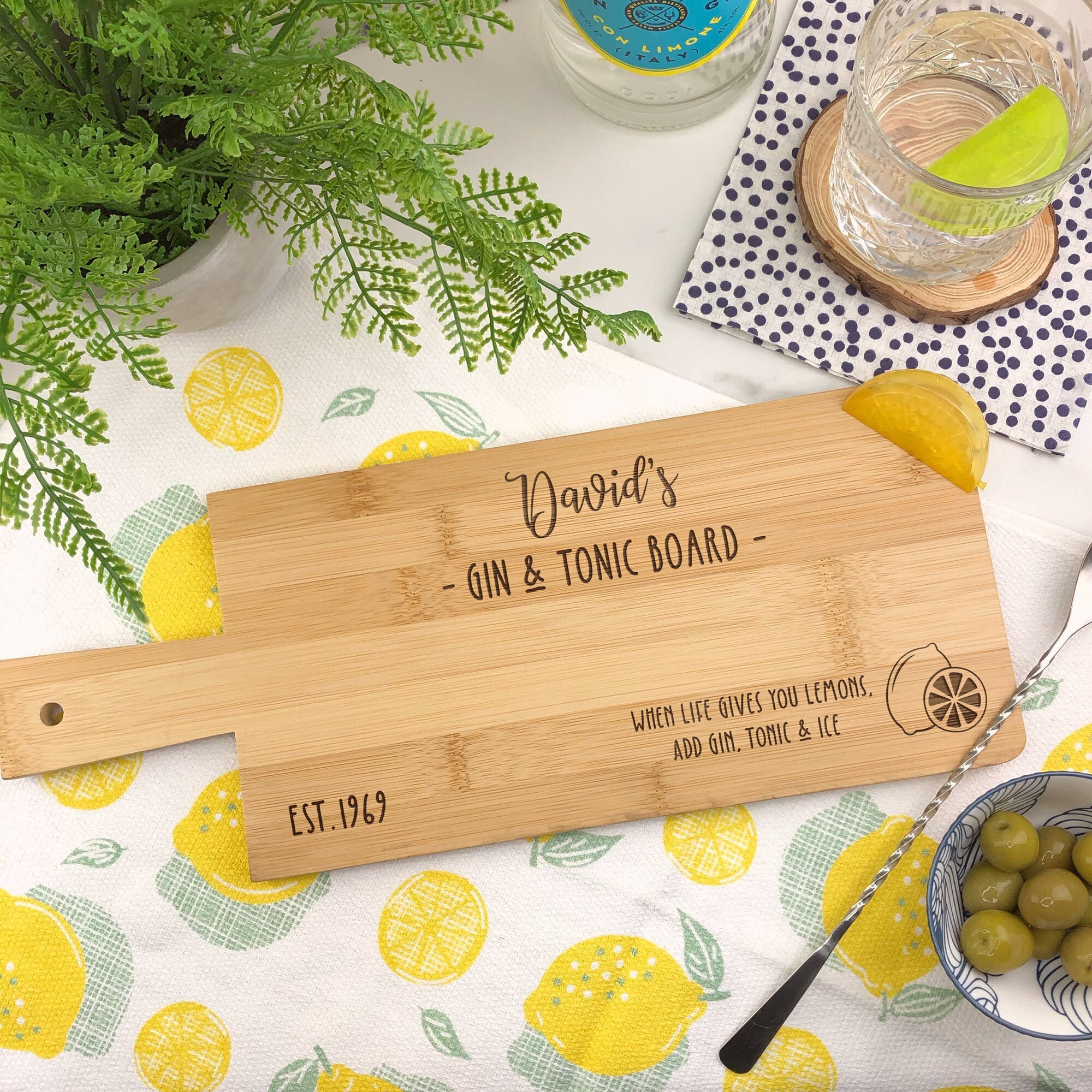 ジン＆トニックパーソナライズ木製パドルボード、ジン愛好家へのギフト、人生がレモンを与えたらジン、トニック、氷を追加、母の日、誕生日ギフト - Etsy  日本
