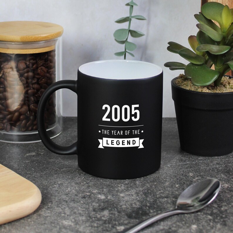 Silver 21st Birthday Mug, 2005 Year of The Legend, 21st Birthday Gifts for Him, 350ml, Thirtieth Gift for Boyfriend, Milestone Legend Gift