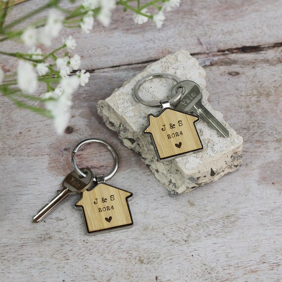 Personalised house shaped keyring sale