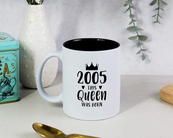 White 2005 This Queen Was Born Mug | 21st Birthday Gift for Her | Engraved Coffee Mug | Twenty First Keepsake Mug | 350 ml Birthday Mug