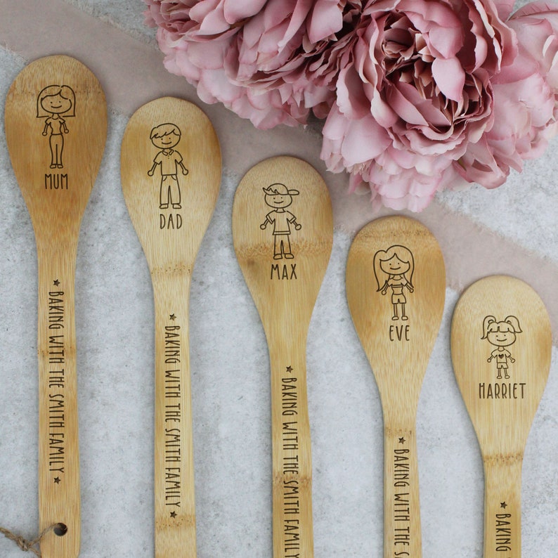 Family Engraved Wooden Spoon / Baking with The Family Bamboo Wooden Spoon, Personalised Baker Spoon for Everyone. Girls, Boys, Men & Women Pack of 5