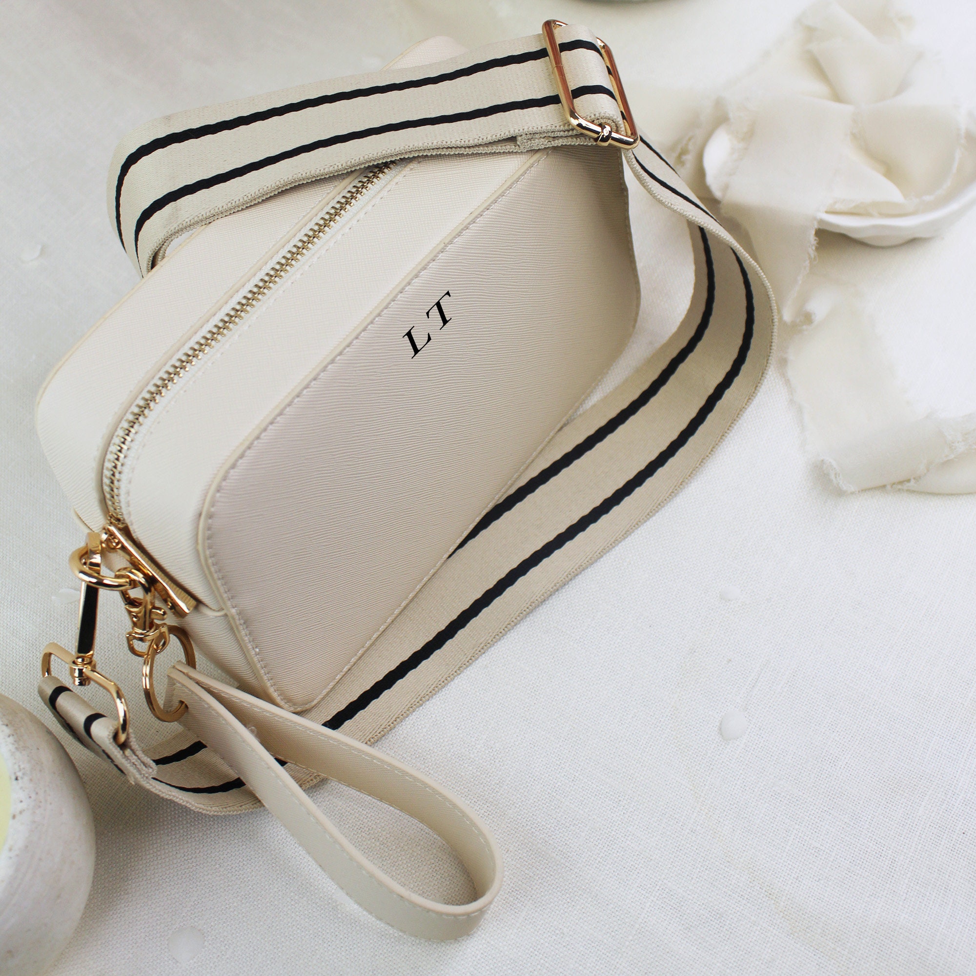 ショルダーバッグ・ポシェット LEATHER SHOULDER BAG WITH MONOGRAM LOGO Monogram Cross Body Bag, Personalised Shoulder Bag With