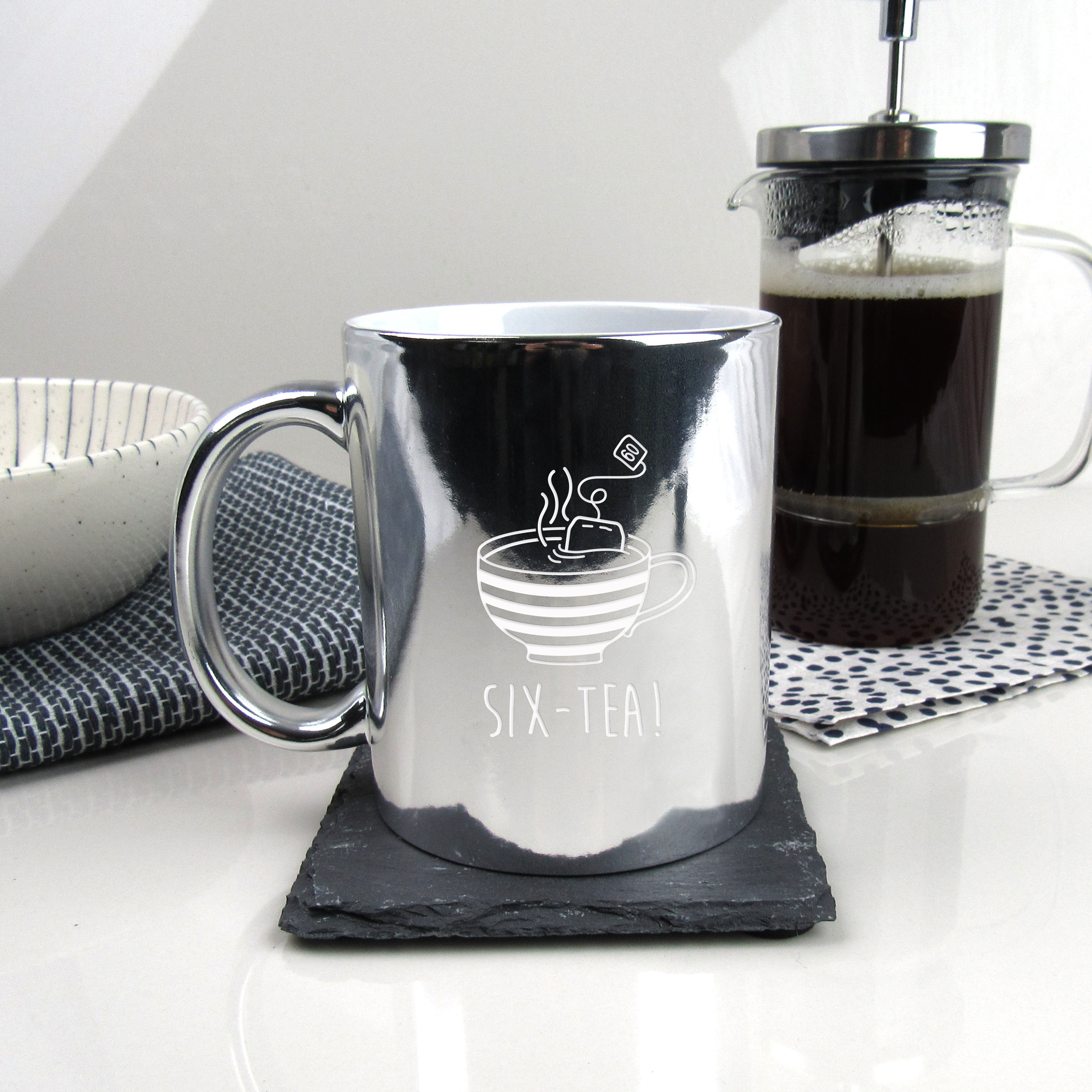 TeeDesign Tazza 50 Anni compleanno Donna. Gadget regalo per i cinquanta anni Taz