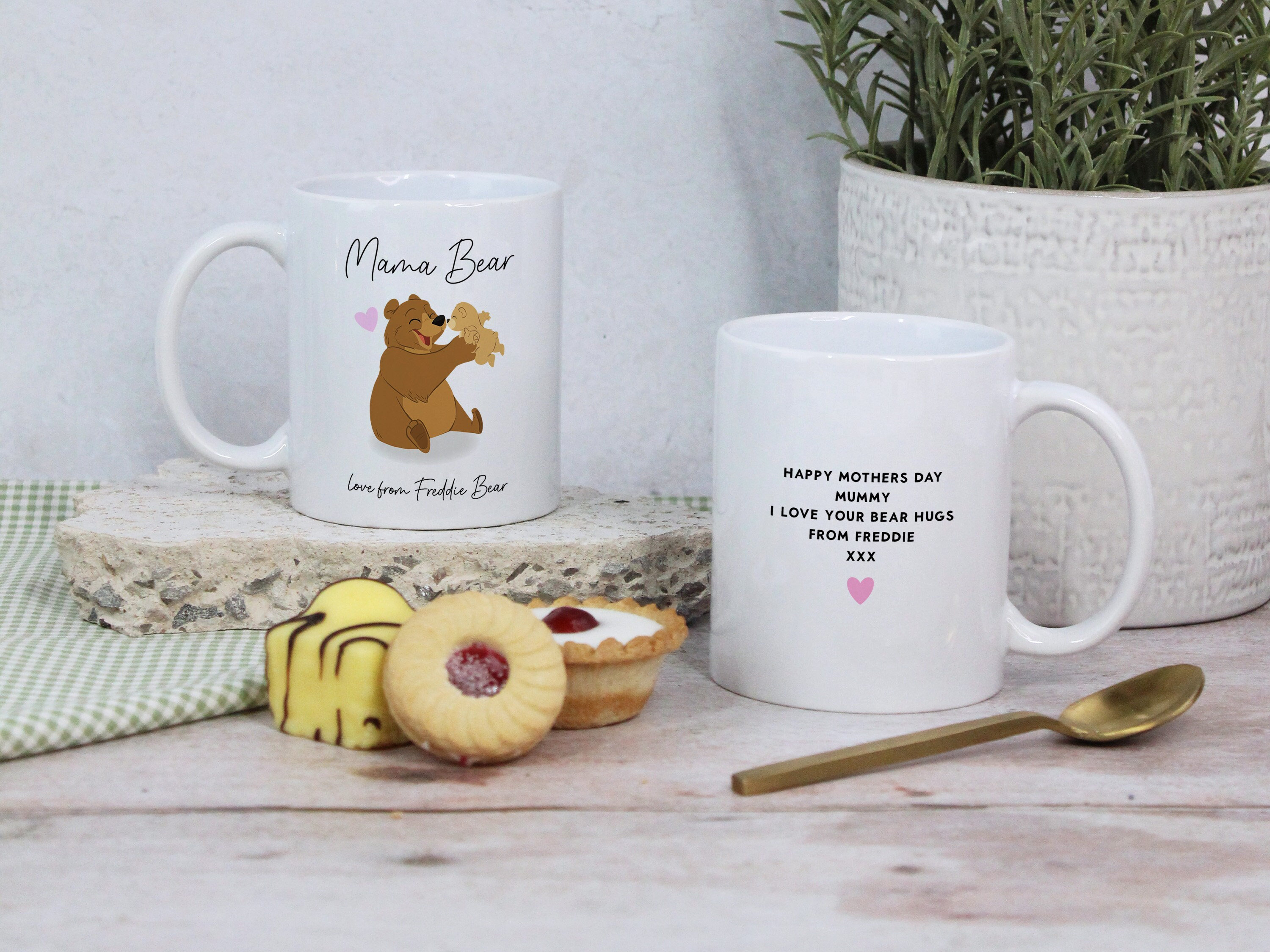 Aangepaste moedermok met kindernamen, Mama Bear koffiekopje