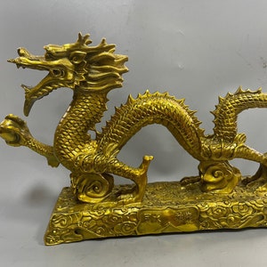 Chinese Antique Handcrafted Exquisite Rare Pure Copper Seiko Feng Shui Dragon Statue Ornament
