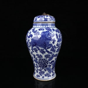 Exquisite and Rare Blue and White Qilin Pattern Lid Jar Ornament with Chinese Antique Hand-Painted